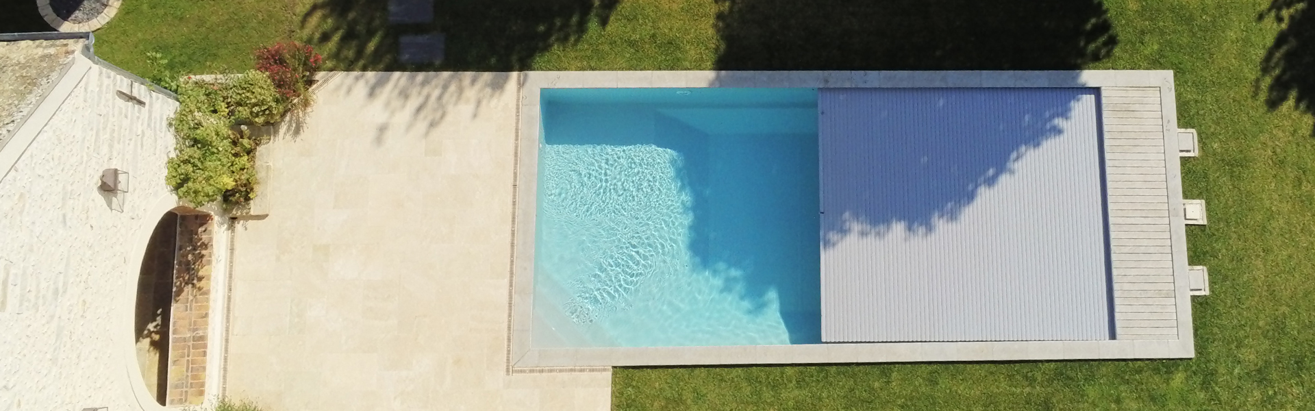 Volet roulant immergé pour piscine
