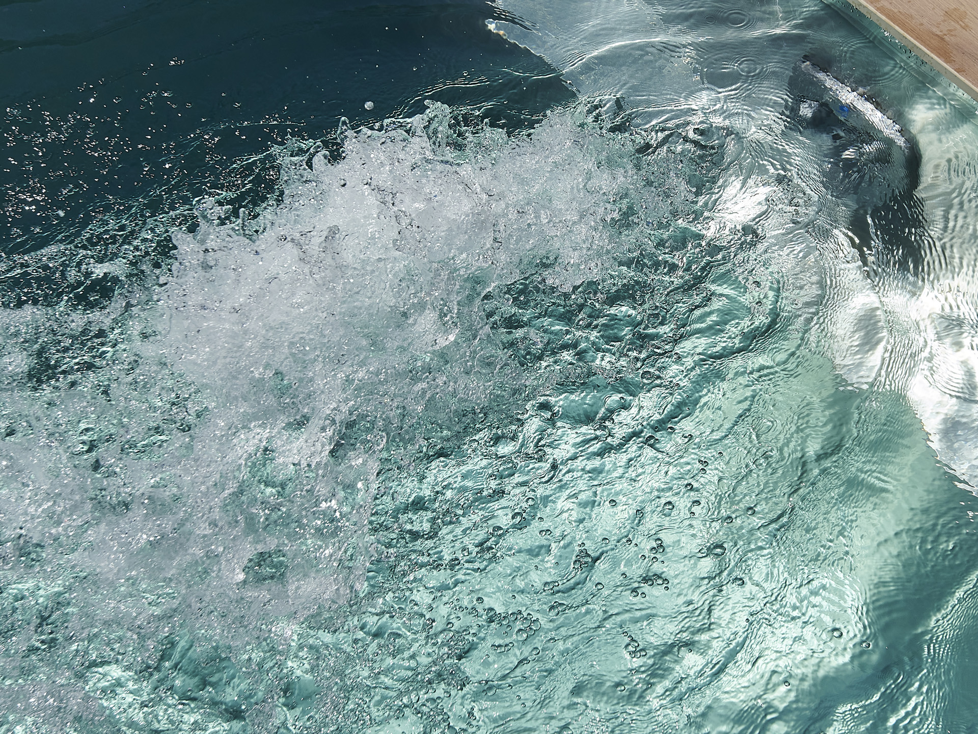 Nage à contre-courant pour piscine